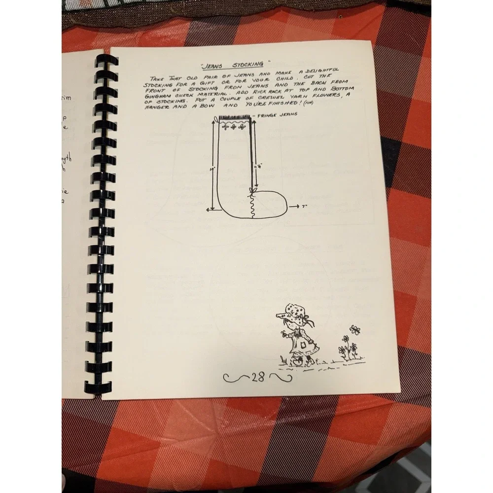 Spiral Bound Creative Crafts For The Homemaker 1975‎ Patterns Designs Ideas Vtg